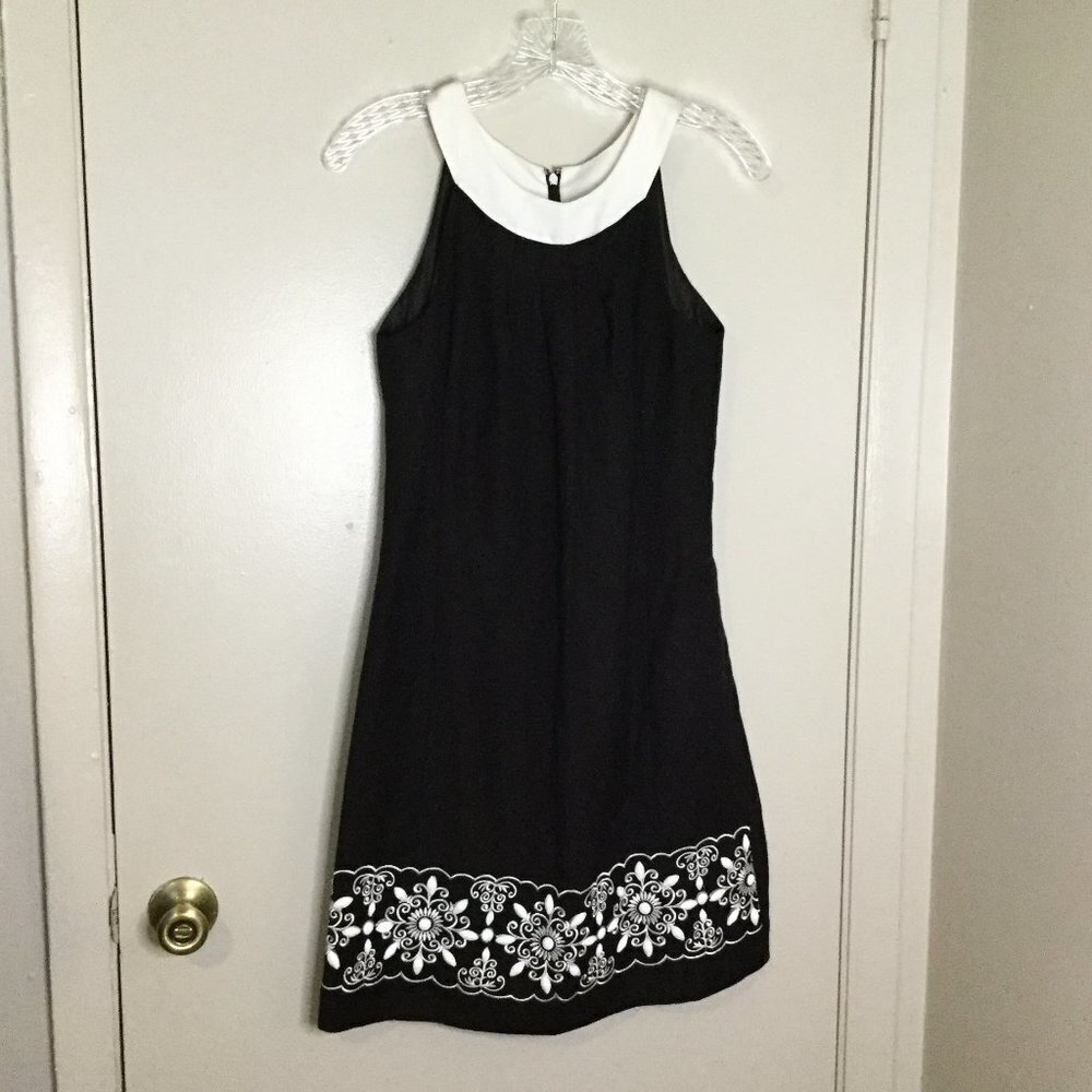 Willow Glenn Black Embroidered Beaded Linen-Blend Dress